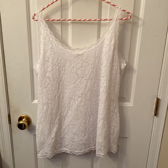 Lined Lace Camisole - Picture 2 of 4